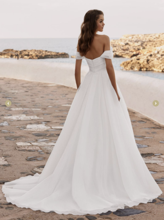 Love by Enzoani Style #Daisie #1 Ivory thumbnail